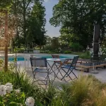 Bed & Breakfast Chateau Leken's