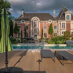 Chateau Leken's 4*