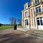 Bed & Breakfast Chateau Leken's 4*