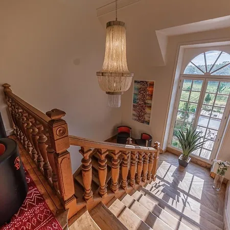 Bed & Breakfast Chateau Leken's 4*