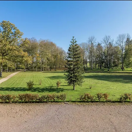 Chateau Le Grand Bus Saint Germain la campagne