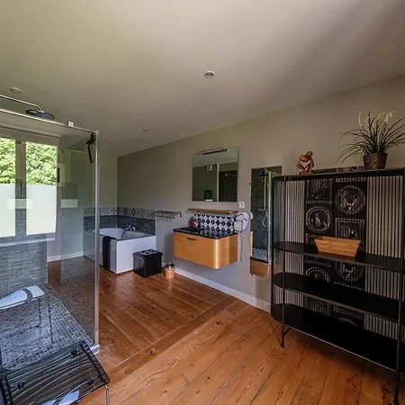 Chateau Le Grand Bus Saint Germain la campagne