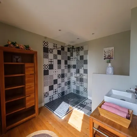 Chateau Le Grand Bus 4* Saint Germain la campagne